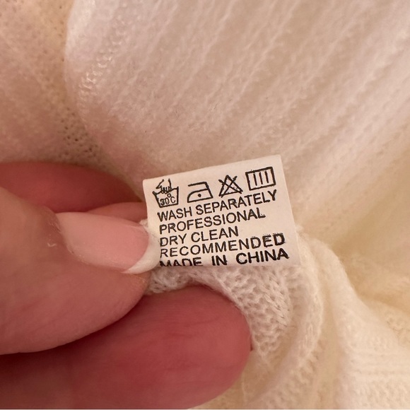 Lightweight jersey top. - Picture 13 of 16